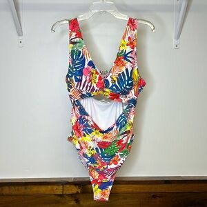 NWT Amazon Hibiscus and Palm Print One Piece Swimsuit-XXL